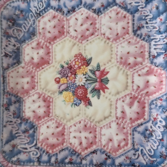 Vintage "Always My Daughter" Series Quilt Collectible Plates by Mary Ann Lasher - Picture 2 of 4